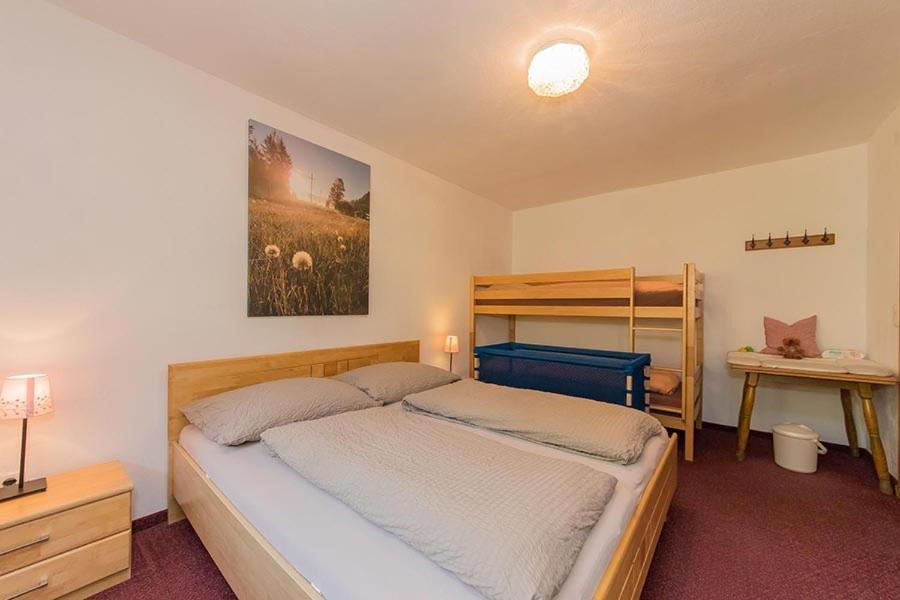 Heustubn Ferienwohnungen Unken Bagian luar foto